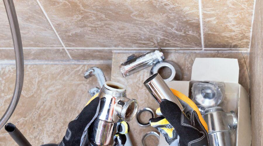 Professional gutter cleaning in Hampton Bays, NY